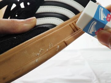 ダイソー・110円「靴の消しゴム」に感動。正直腕は疲れたけれど汚れは落ちて大満足！