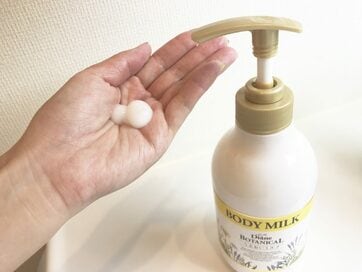 スピードが命のお風呂あがり保湿！ポンプ式で大容量のボディクリームが大活躍