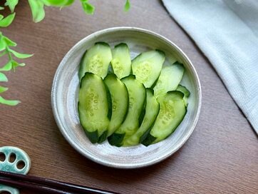 キュウリは絶対これで食べて！濃いめの味つけで塩分チャージ「ビール漬け」レシピ