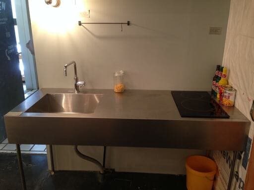 「ミニマルキッチン」&「ミラーLED電球」