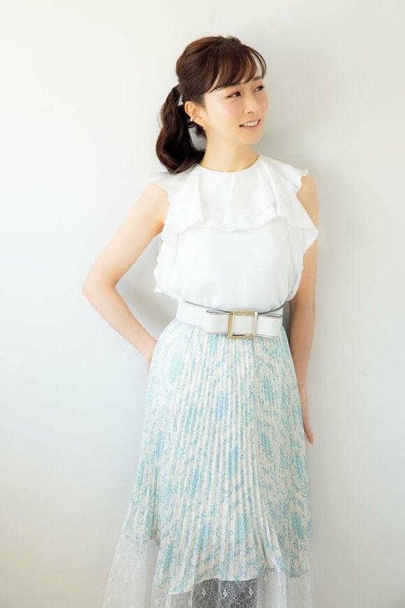 ウェストベルト女性