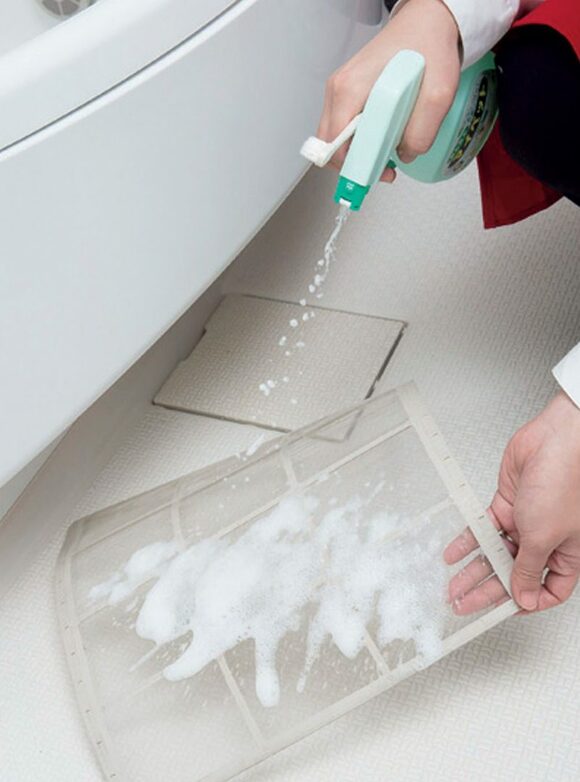 フィルターをこすり洗い