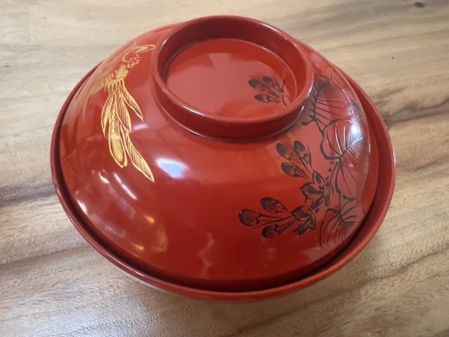 漆器の吸い物椀