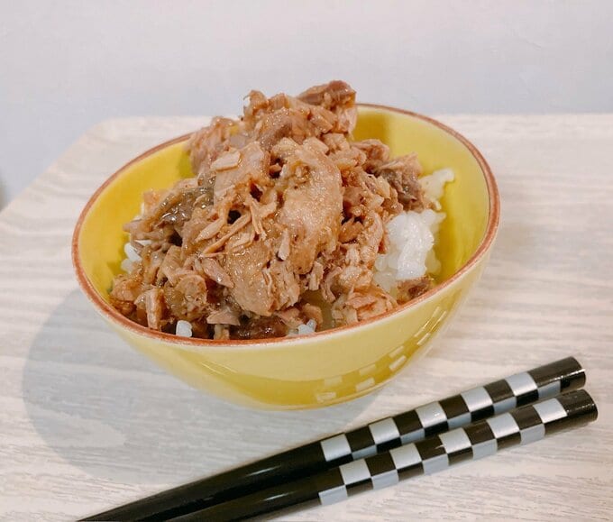 写真：Eマグロ４ご飯にのっける