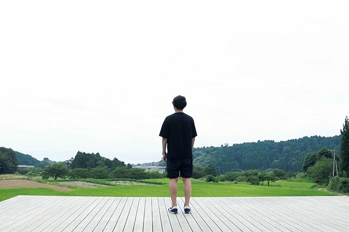 庭につくられた月見台