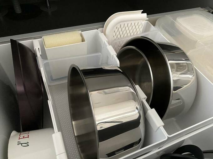 お鍋やボウルなど収納