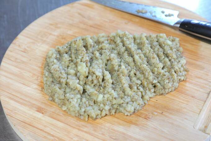 細かく刻んだナス