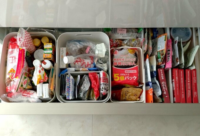 ストック品を入れた引き出し
