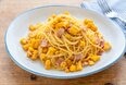 ジューシーな甘みがたまらない！1本使いきり「トウモロコシのパスタ」レシピ。バターしょうゆの香りで食欲倍増