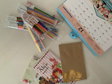 増えてしまいがちな「カレンダー」や「ポチ袋」。ものを上手に手放す3つのコツ