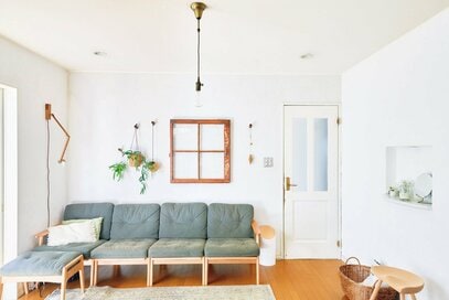 「好きなものだけ集めた」最愛インテリア。圧迫感のある家電は処分し、すっきり落ち着く空間に