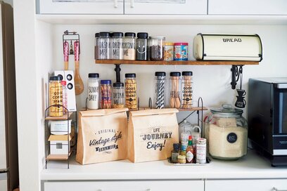 人気の100均グッズを「目立つところ」に！生活感を隠す＆楽しさを演出するテク