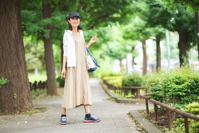 ヨネックスのウォーキングシューズを履いている様子