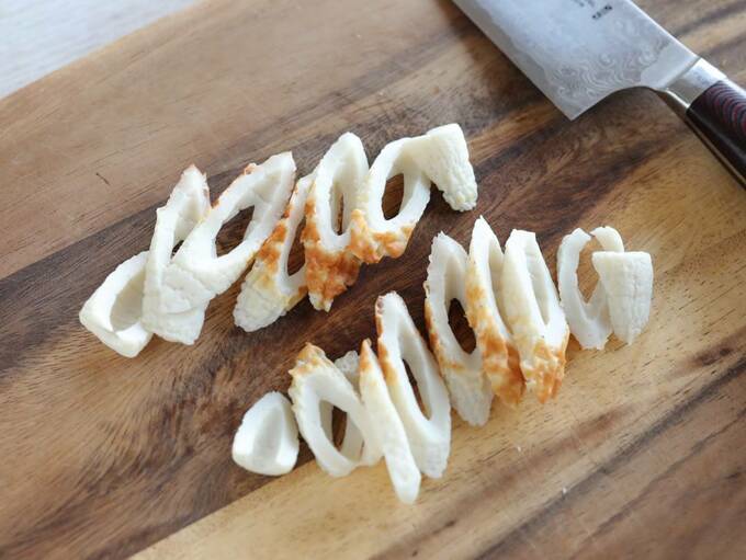 斜め切りにしたちくわ