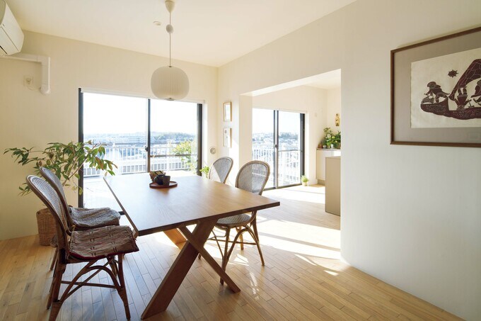 外にはルーフバルコニー