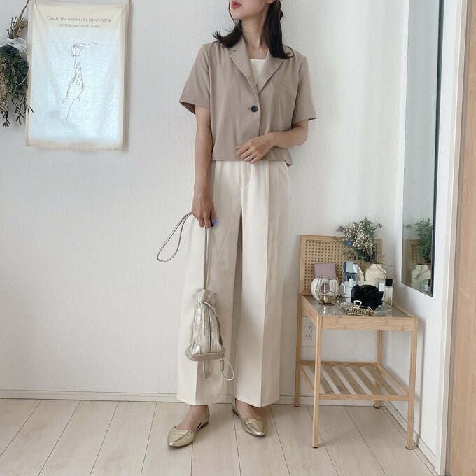 【4日目】ジャケットとパンツでキレイめに