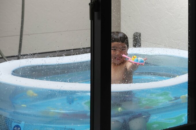 アウトドアリビングはプール遊びにも最適