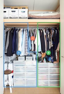 寝室のクローゼットは夫婦で左右に分けて 混在しない仕組みに