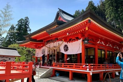 人気占い師・彌彌告さん伝授！太陽星座別・行くだけで開運する神社・仏閣 ＜てんびん座～うお座編＞