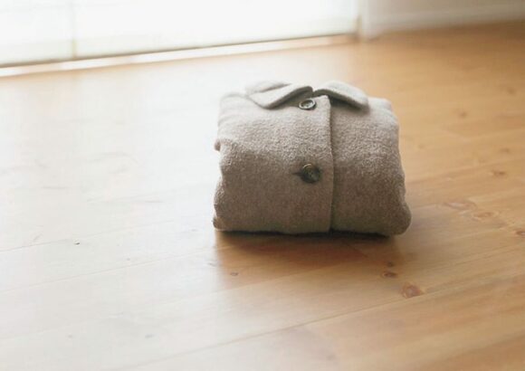 折りたたんだ服