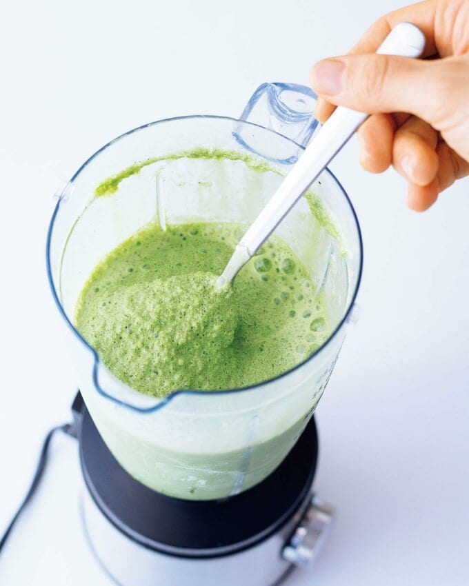 フローズンを混ぜる様子