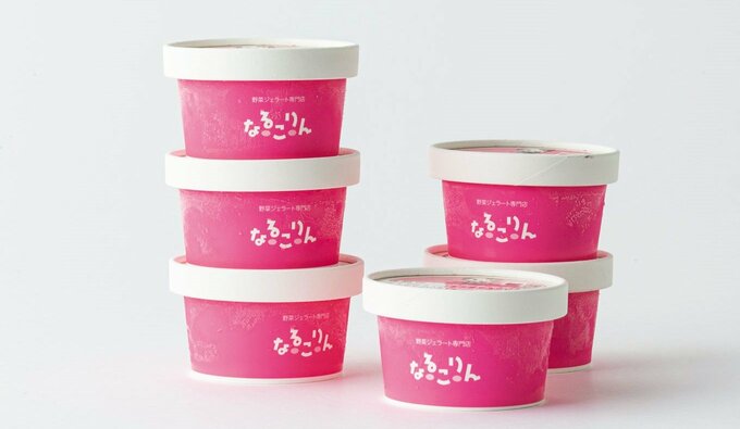 カップにジェラート