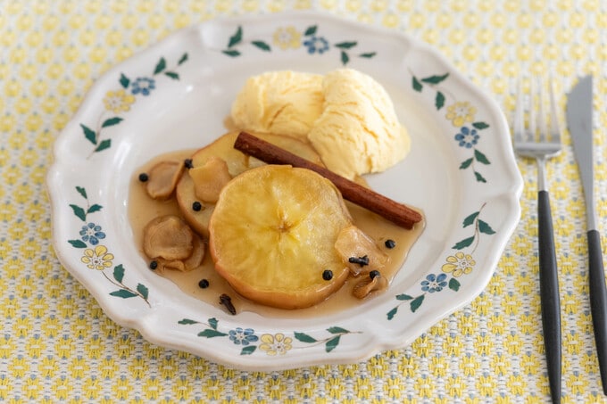 りんごのジンジャーカンロコンポート