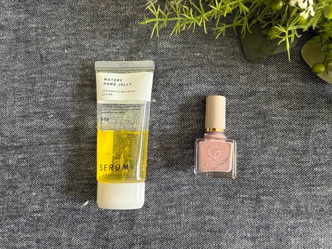 今愛用しているネイルとハンドジェル
