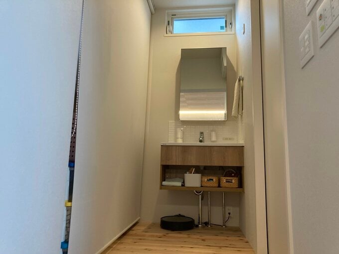 ロールスクリーン