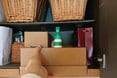 50代、玄関収納を「日用品のストック」置き場にしたら結構快適。紙袋やあき箱活用で、すっきり片付く