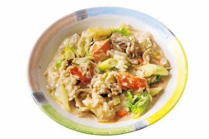 ずぼらでもラクやせ。太りにくい食材を使った「鮭とキノコの雑炊」レシピ