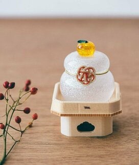 かわいい鏡もちやだるま。新年にぴったりの縁起物インテリア