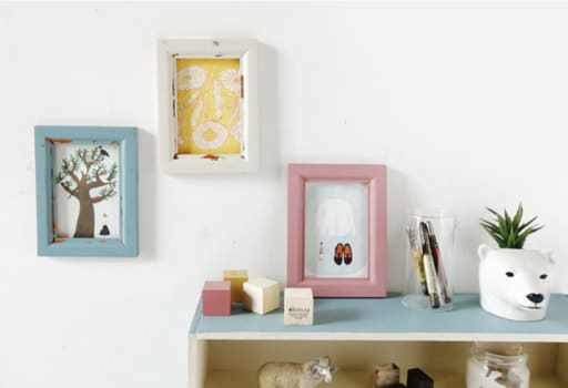 パステルカラーのフォトフレームは子どもの部屋にピッタリ