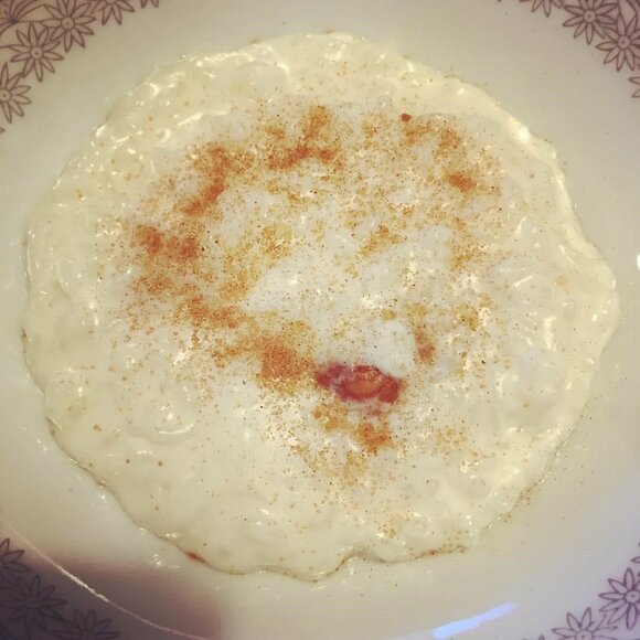 オーツ麦を炊いてお粥状態にしたもの