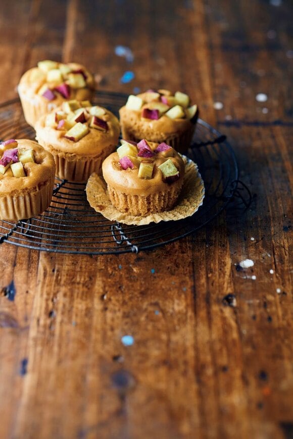 サツマイモ黒糖蒸しパン