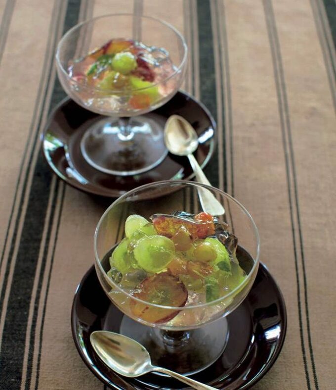 旬のブドウで、おいしいおやつタイムを過ごしましょう