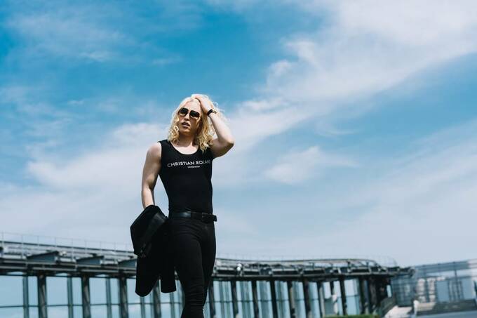 空とローランド先生