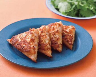 カロリーたっぷり、だからウマい！食パンでタイ風エビパン