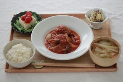 暑い日の献立はがんばらなくていい。クックパッドつくれぽ最多レシピ作者の料理のコツ