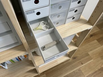 小さな団地暮らし。無印良品の引き出しでリビングに散らばる小物を片づける