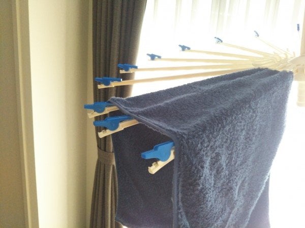 洗濯物がかさならないように干す