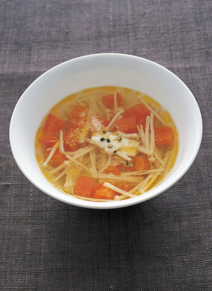 えのきだけとトマトの洋風スープ