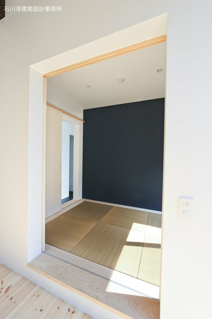 小和室には玄関土間から直接入れる