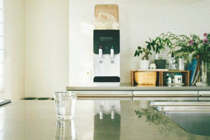 ウオーターサーバー画像