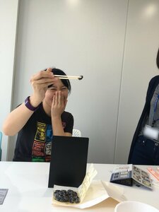 ブックスタンドを超え