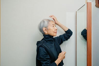 74歳節約家のお金がかからない「美容習慣」。愛用コスメと“お口体操”