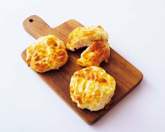 こねない＆オーブン不要の「ハムチーズパン」。ホットケーキミックスで簡単