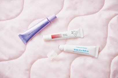 くすみやシミも徹底ケア。「若々しい目元と肌」をかなえる最新コスメ6つ