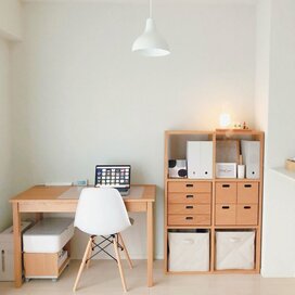 在宅勤務がはかどる環境づくり。無印良品の家具ですっきり見せ