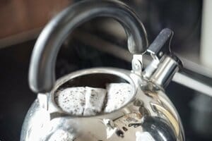 昔ながらの麦茶のおいしい入れ方